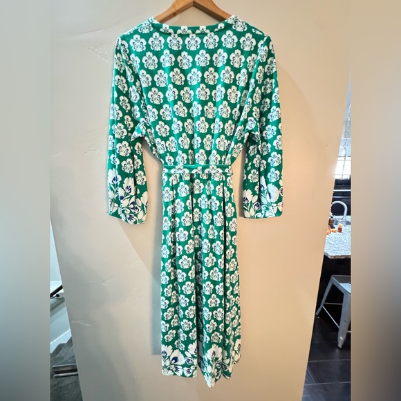 Boden Delilah Green Sapling Carnation Stamp Print Jersey Dress. Wmn’s Sz 14 Reg - Picture 9 of 13